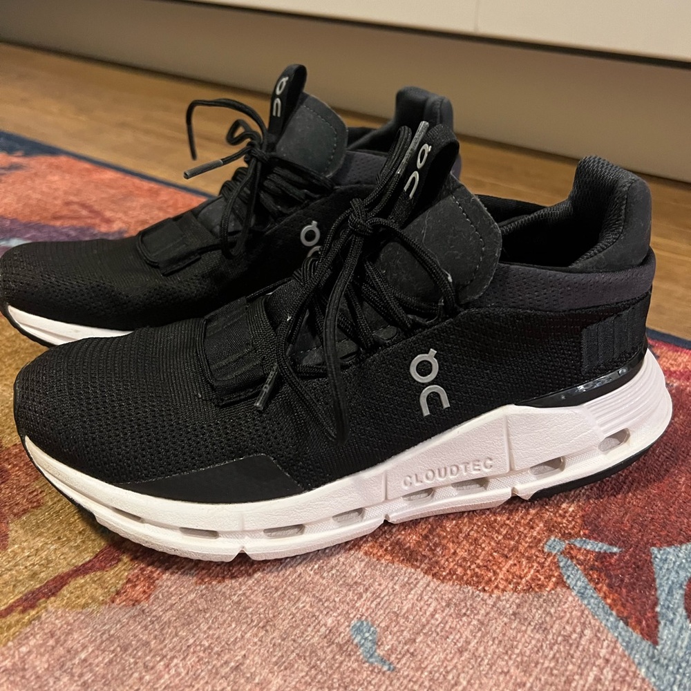 Women’s cloudnova